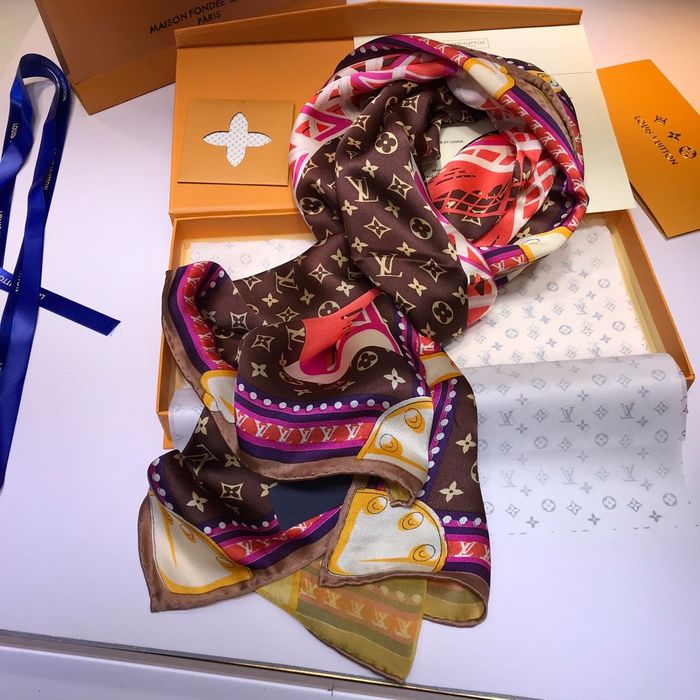 Louis Vuitton Scarf LVS00048